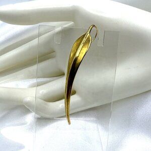 Vintage Metropolitan Museum of Art SINGLE Gold Tone Leaf Threader Earring